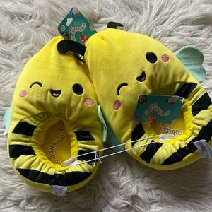 Sunny the bee squishmellow slippers new with tags size 6/7